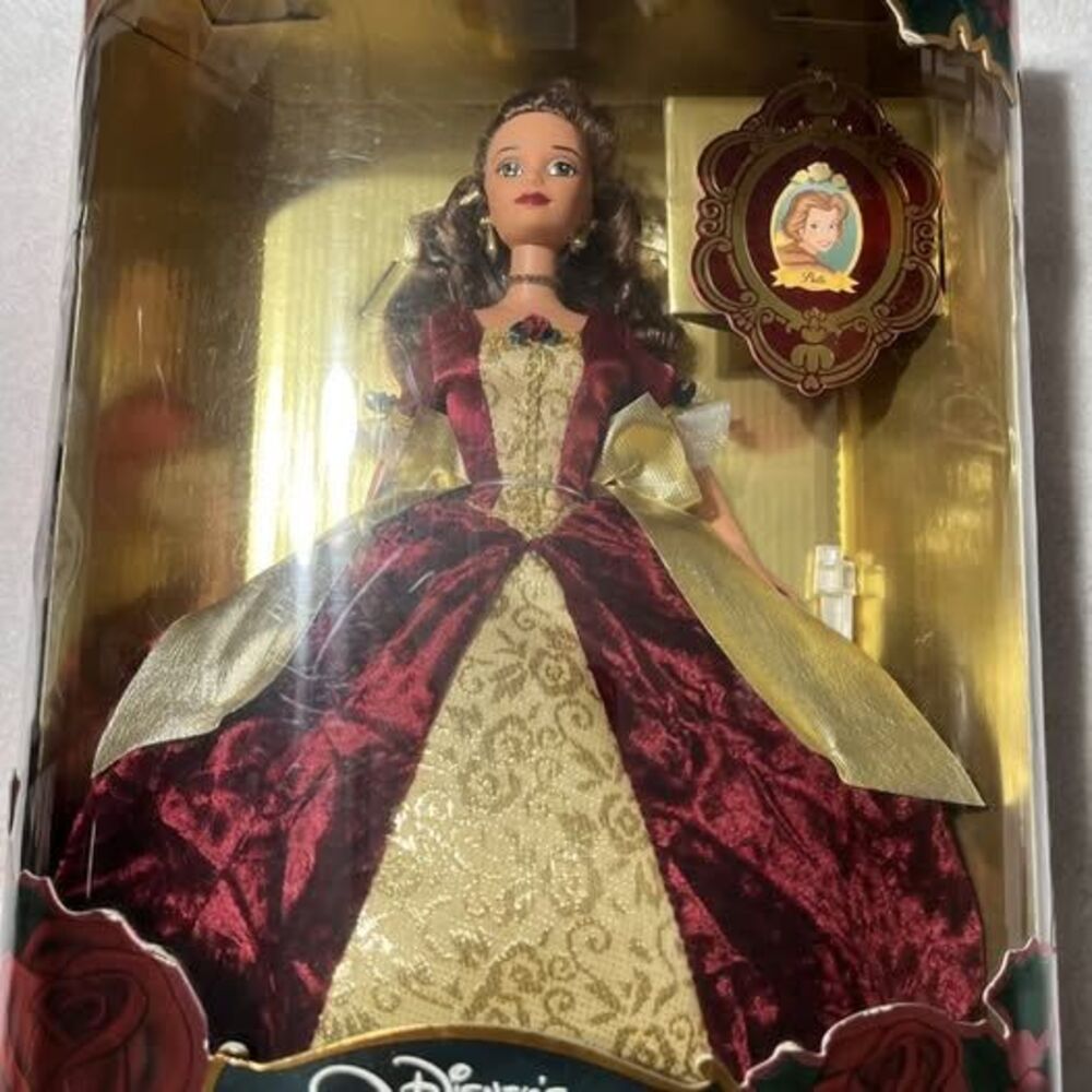 Holiday Princess Belle Special Edition Doll 1997 Mattel 16710 NRFB